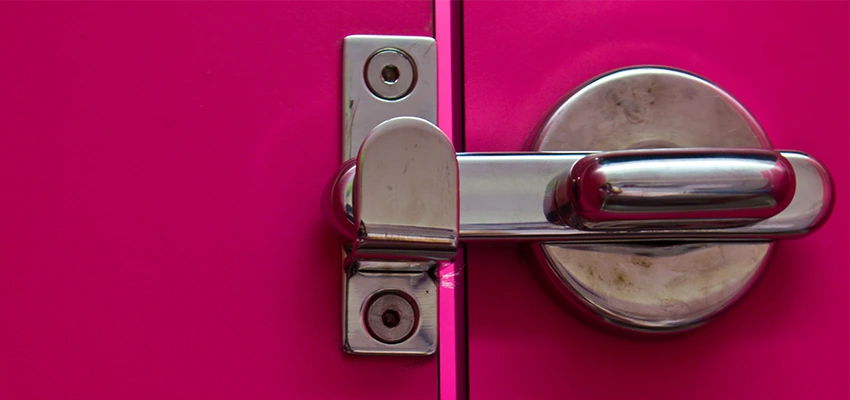 Childproof Gate Lock in Rodeo, California